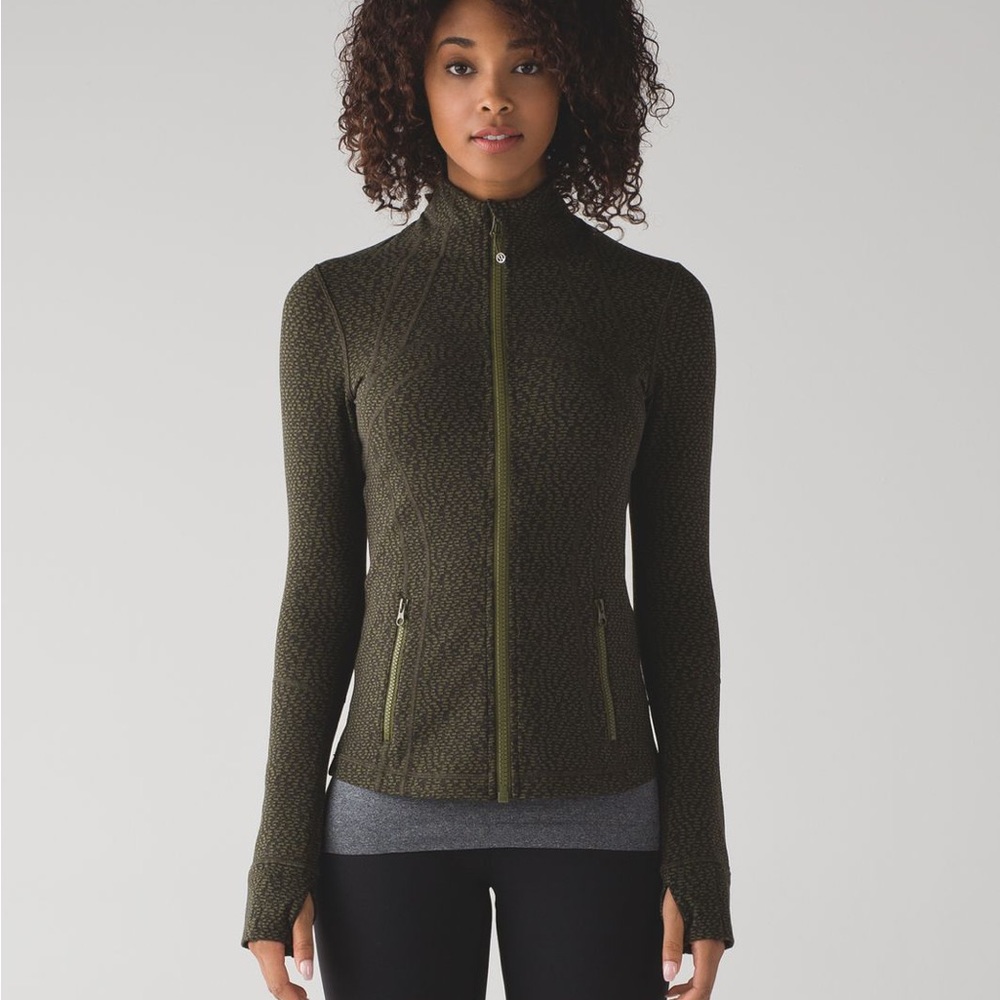 EUC Lululemon Dark Olive Textured Print Define Jacket Size 8